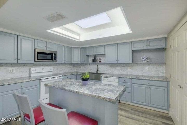 Photo - 400 Paladin Cir
