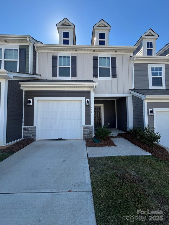 Photo - 2773 Yeager Dr NW