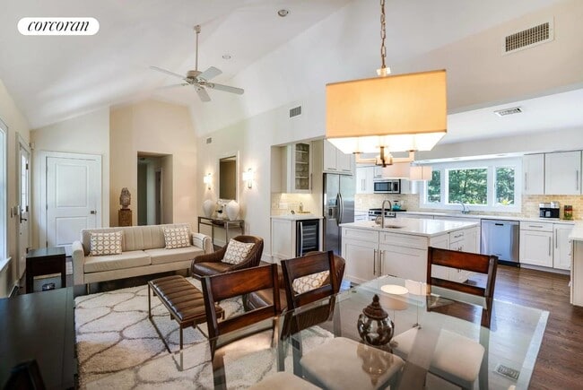 Photo - 76 W Gate Rd