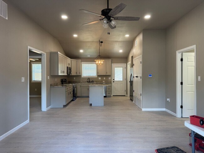 410 W Front St Unit 422 W Front St