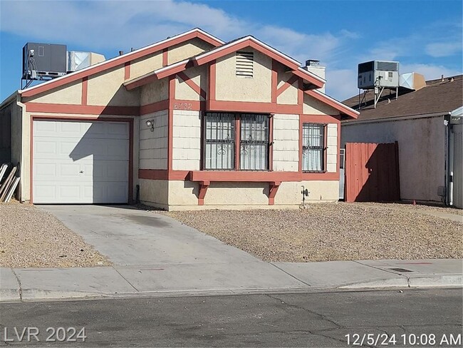 CHARMING SINGLE-STORY HOME IN THE SOUTHWEST! - CHARMING SINGLE-STORY HOME IN THE SOUTHWEST!