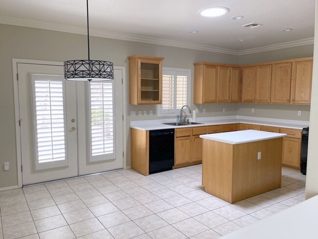Beautiful Single Story Home in Sun City Mc... - Beautiful Single Story Home in Sun City Mc...