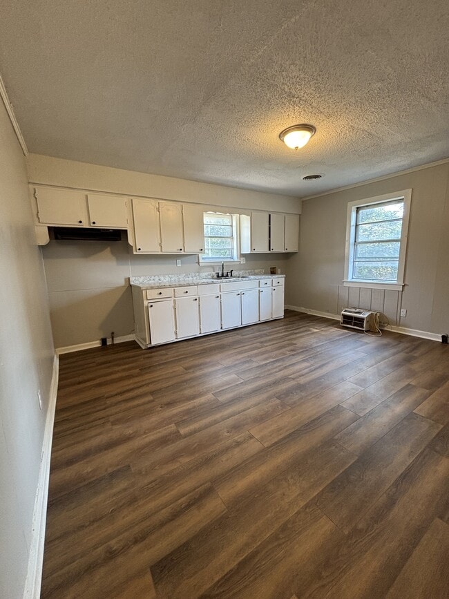 Photo - 126 Tisdale St