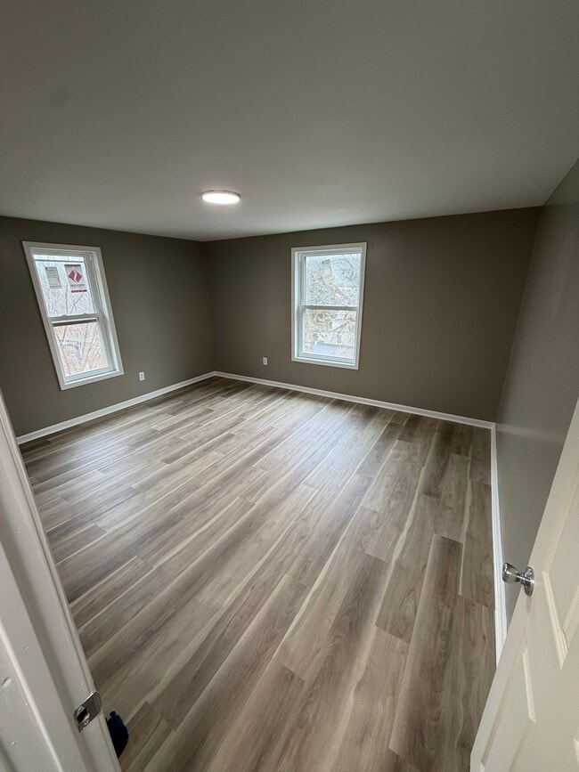 Photo - 905 N Liberty St