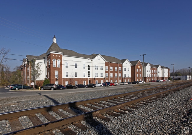 Building Photo - Peninsular Place