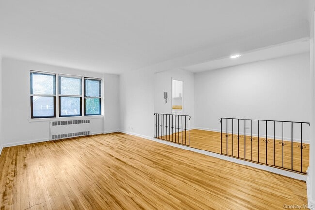 Building Photo - 143-50 Hoover Ave Unit 103