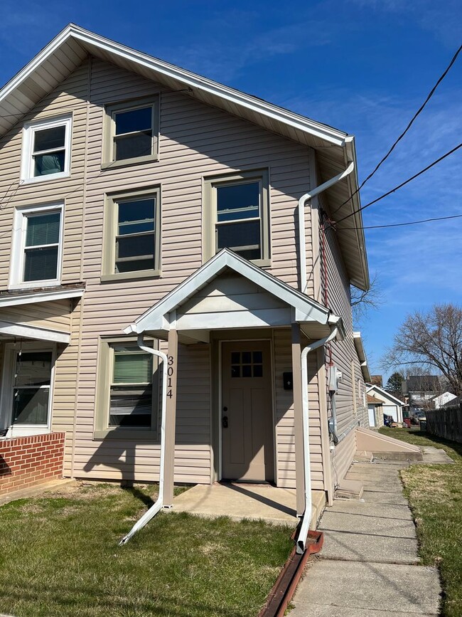 Completely remodeled TWO BEDROOM Twin House House Rental in