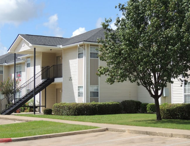 Photo - Fox Creek Apartments Shrevport