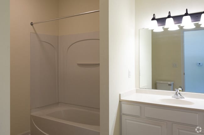 1HAB, 2BA - Cypress - The Club at Brookfield Hills Apartments