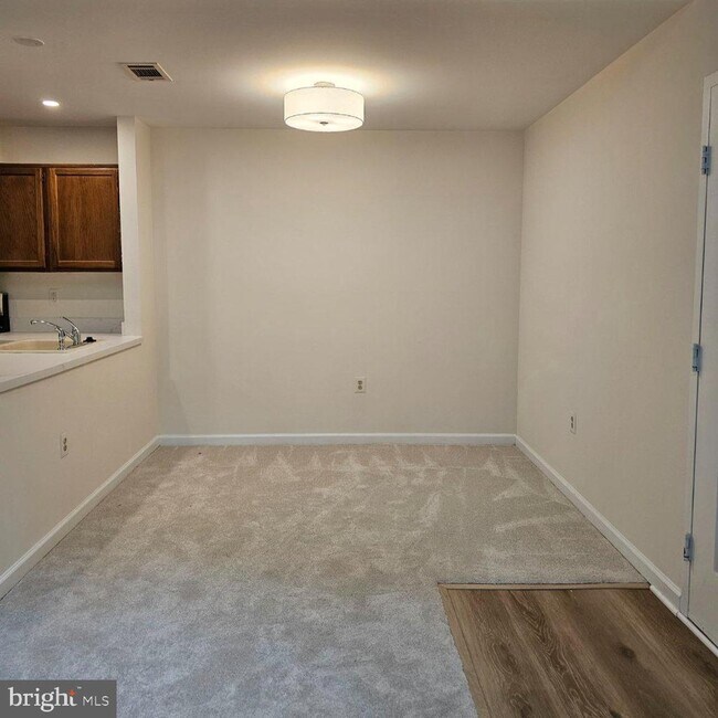 7705 Lexton Pl Unit E