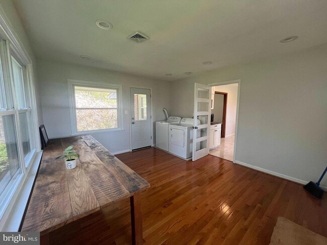 Photo - 5472 Merry Oaks Rd