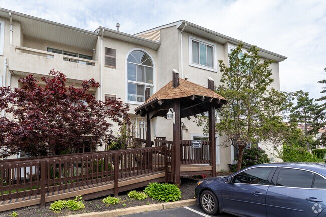 Photo - Fountain Pointe