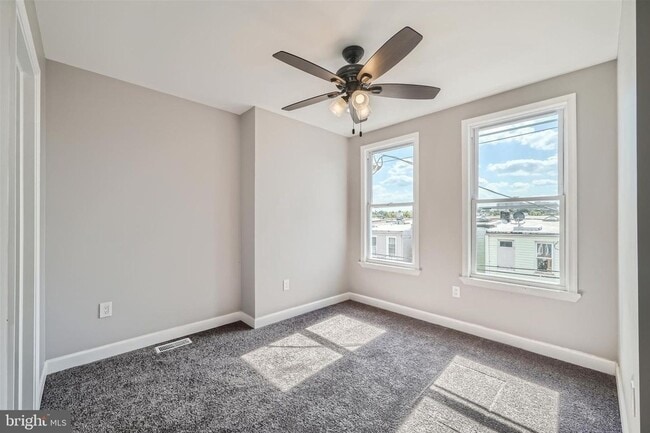 Photo - 616 N Streeper St