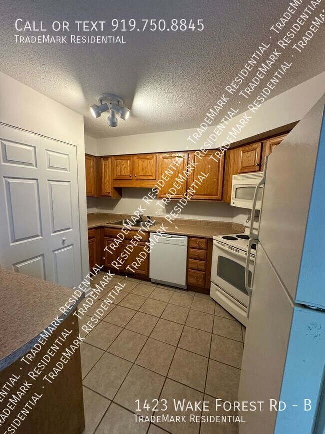 Photo - 1423 Wake Forest Rd Unit B