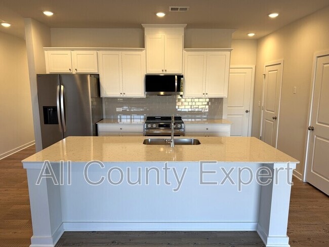 Photo - 7273 Mulberry St