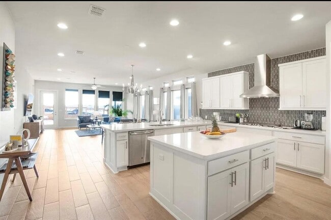 Building Photo - 7801 Orizzonte St Rental