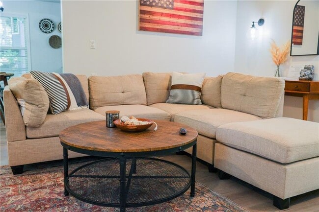 Photo - 22 Penrith Dr