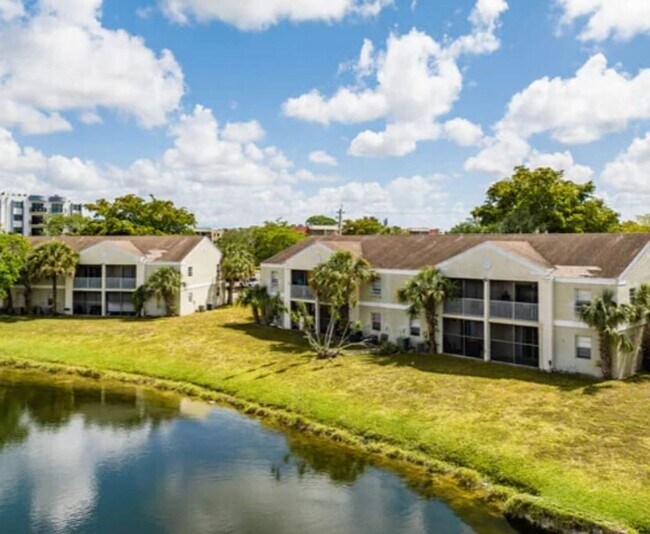 2561 NW 56th Ave