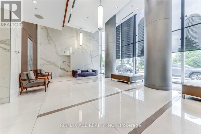 Photo - 275 Village Green Square Unité 1323