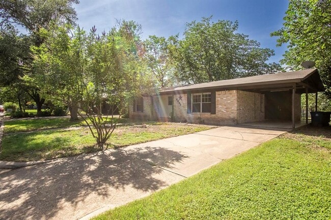 Photo - 4807 Sylvandale Dr