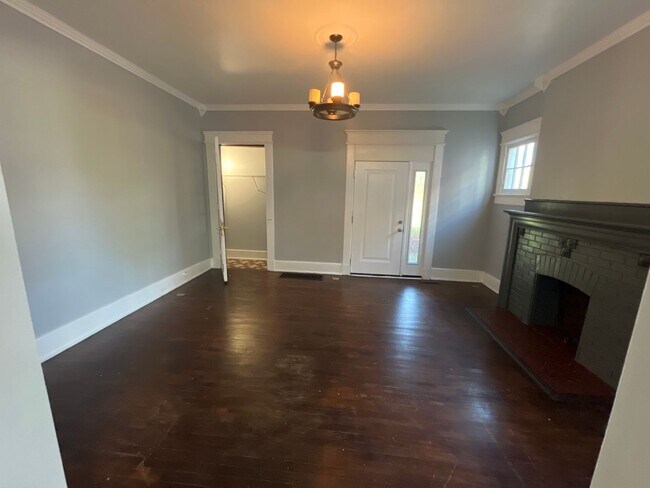 Photo - 1609-1611 Clifton Ave Unit 1611