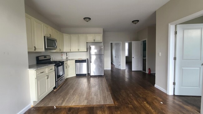 Photo - 166 Armstrong Ave Unit 2