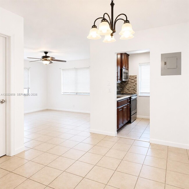 Building Photo - 2225 Polk St Unit 1B