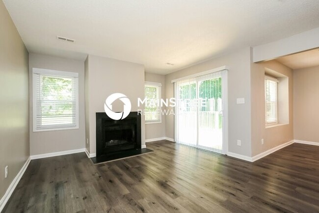 Photo - 3 Bedroom Pet-Friendly Home in Greensboro, NC with Main Street Renewal