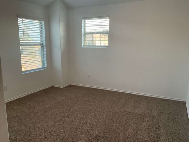 Photo - 22303 Stoney Ravine Dr