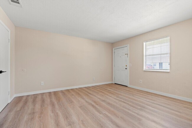 Photo - 1845 Old Moultrie Rd