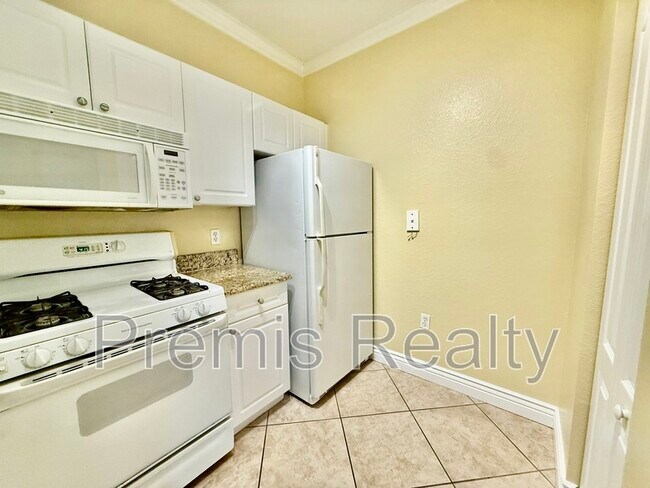 Photo - 2721 Via Murano Unit 327 - 1
