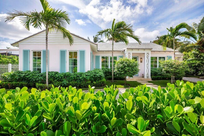 Photo - 266 Colonial Ln