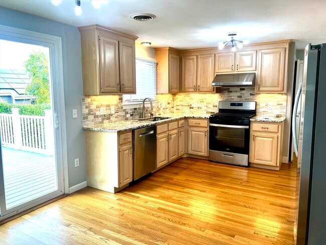 Photo - 7 Madden Ave