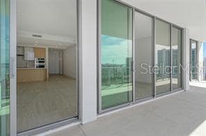 Photo - 301 Quay Commons Unit 1011
