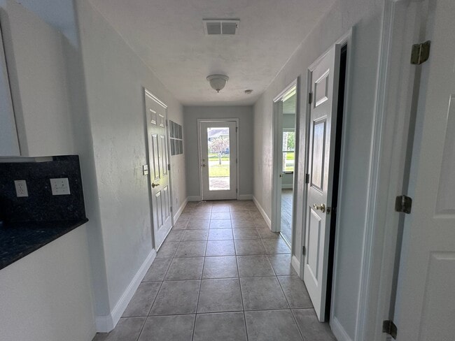 Photo - 129 Grey Dapple Way