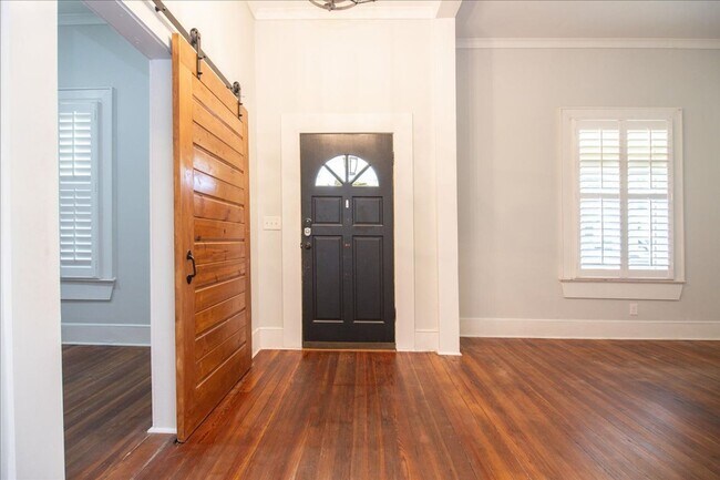 Photo - Beautiful 3/2.5 w/ Office Minutes From Airport and Woodward Academy!