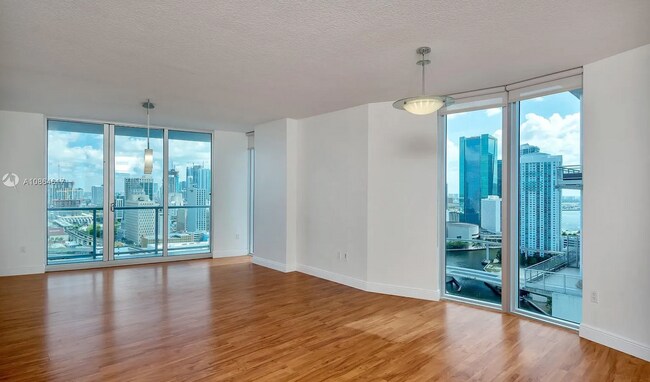 Photo - 185 SW 7th St Unit 2811