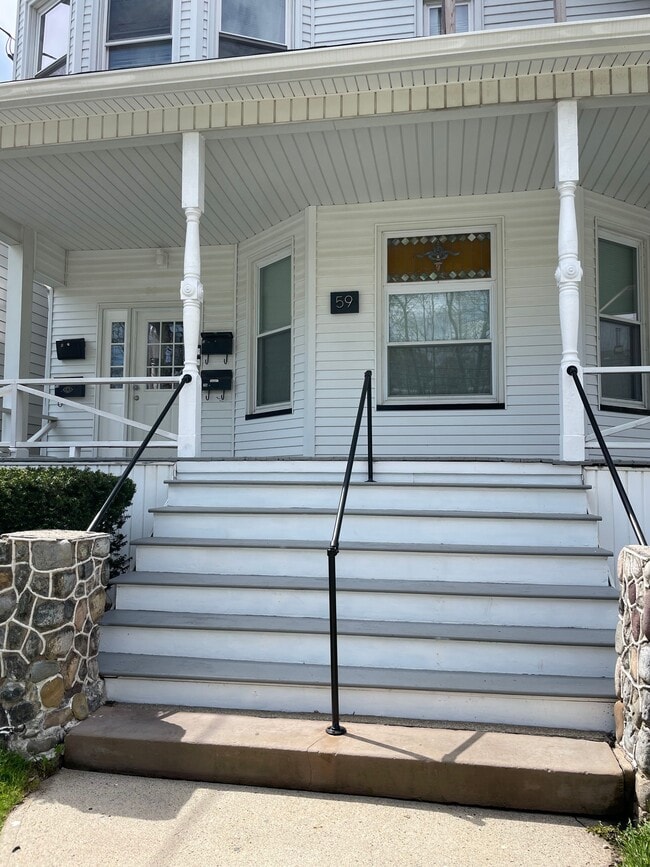 59 Railroad Ave Unit 2-A