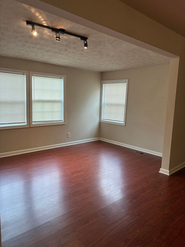Photo - Beautifully Updated 3 Bedroom, 2 Bath Sing...