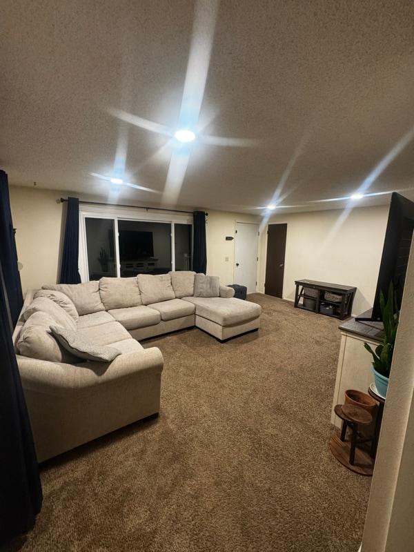 Photo - 2754 Phyllis Cir S