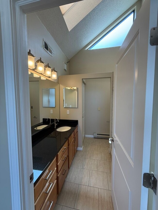 525 S Burdick St Unit 4106