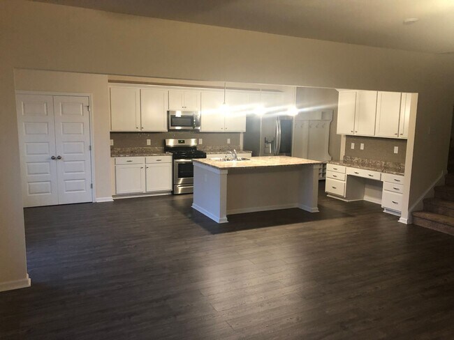 Photo - 531 Fairway Dr SW