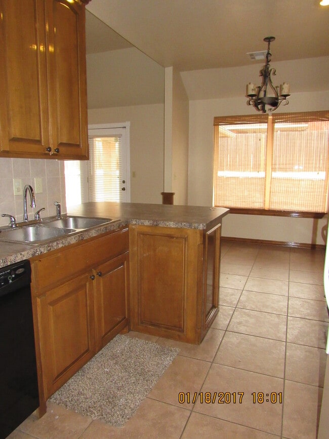 Photo - BEAUTIFUL HOME IN WOLFCREEK AREA!!!