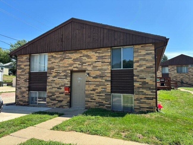 1917 S Cecelia St Unit 3117 Transit Apt 2