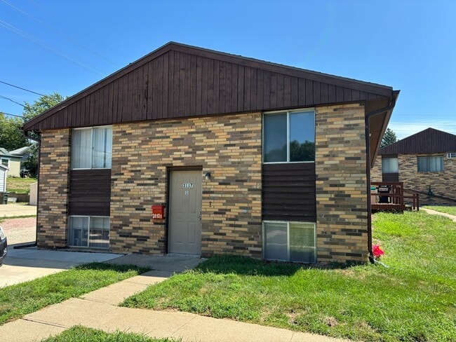 Photo - 1917 S Cecelia St Unit 3117 Transit Apt 2