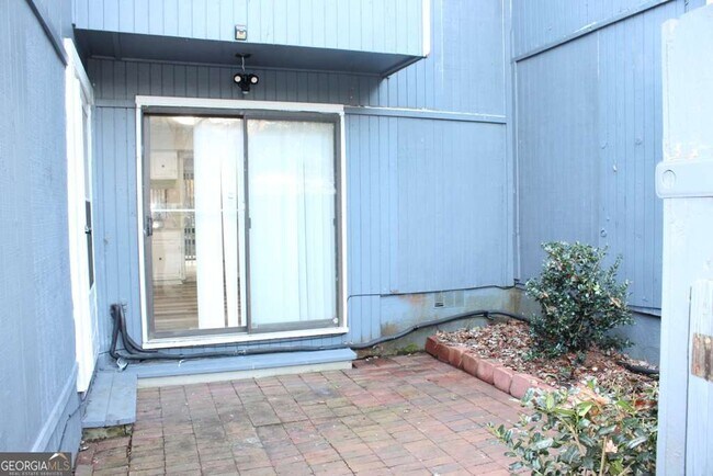 Photo - 1010 Mariners Ct