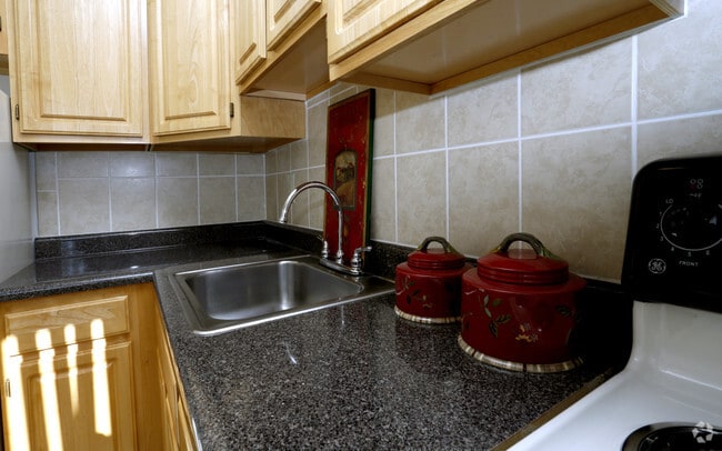 Photo - Deer Creek Village