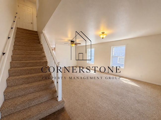 Photo - 927 4th Ave N