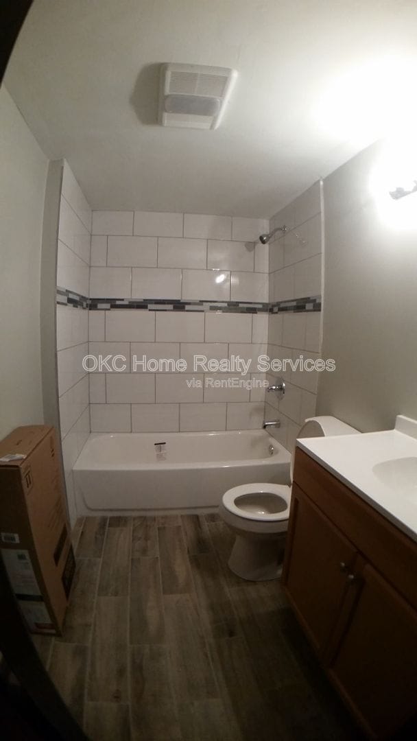 Photo - 630 SE 21st St