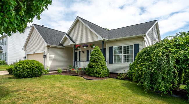 Photo - 5686 Barcroft Dr SW